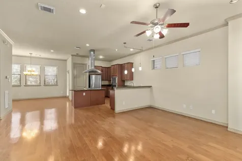 1607 Bass Street B Houston TX 77007