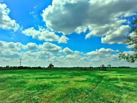 6015 Fm 1486 Richards TX 77873