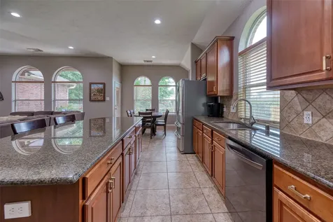 6 Red Adler Place The Woodlands TX 77382