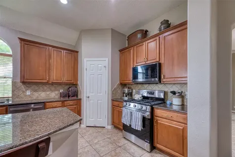 6 Red Adler Place The Woodlands TX 77382