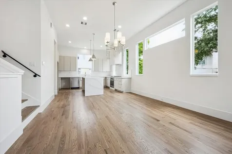 310 Fowler Street Houston TX 77007