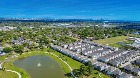 9830 Magnolia Village Lane Houston TX 77080