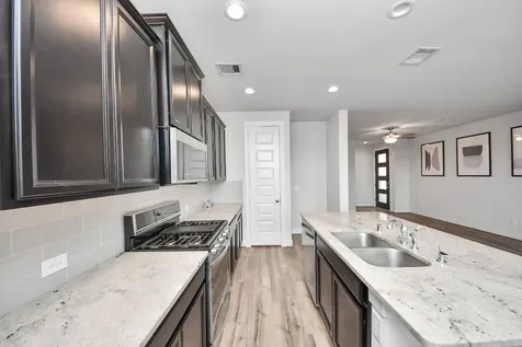9830 Magnolia Village Lane Houston TX 77080