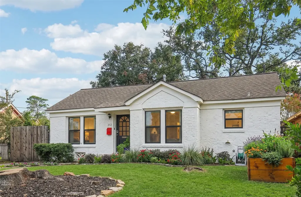 312 Graceland Street Houston TX 77009