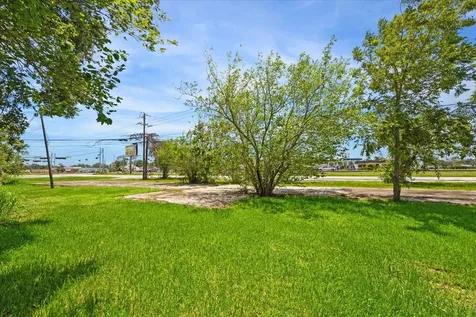 408 N Oak Street Texas City TX 77591