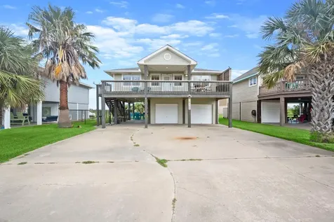 2709 Foster Drive Crystal Beach TX 77650