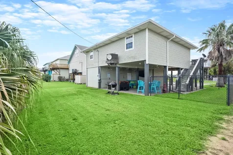 2709 Foster Drive Crystal Beach TX 77650