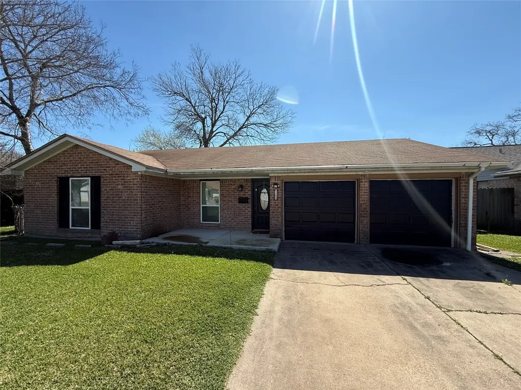 7509 Mockingbird Lane Texas City TX 77591