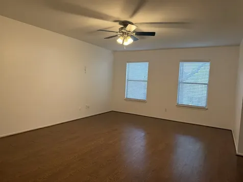 12925 Trail Hollow Drive 2925 Houston TX 77079