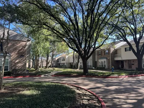 12925 Trail Hollow Drive 2925 Houston TX 77079