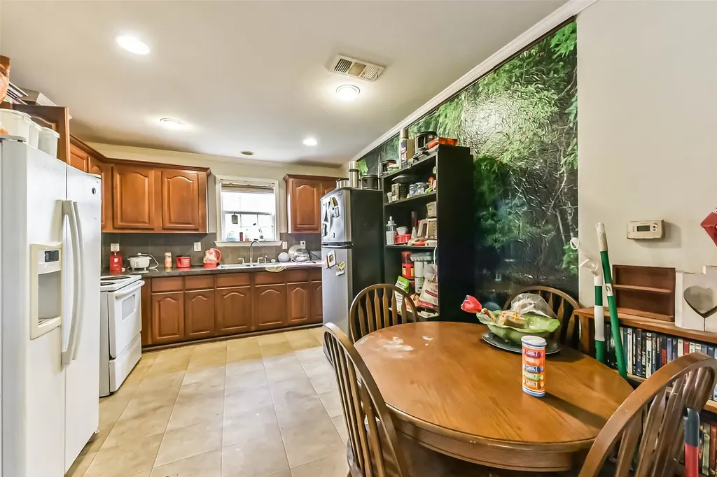 27136 Coach Light Lane New Caney TX 77357