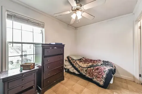 27136 Coach Light Lane New Caney TX 77357