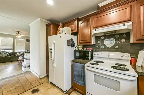 27136 Coach Light Lane New Caney TX 77357