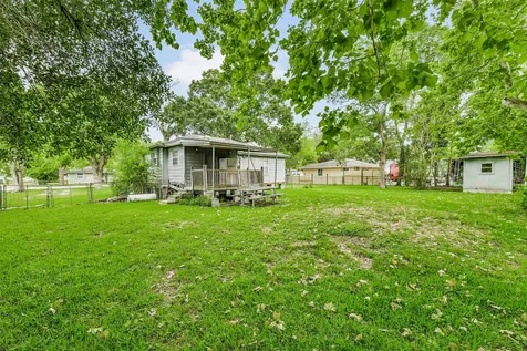 2404 Pearland Avenue Pearland TX 77581