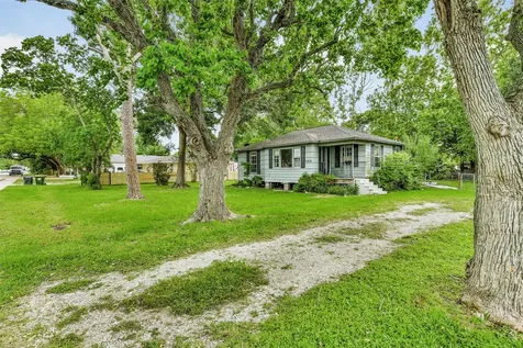 2404 Pearland Avenue Pearland TX 77581