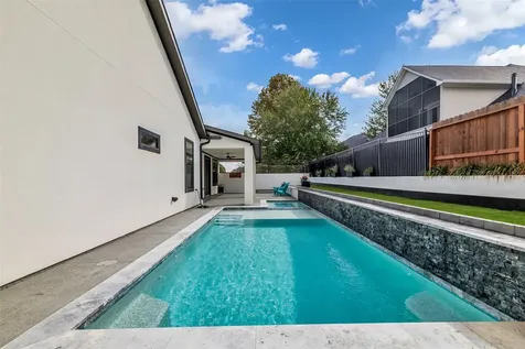 17 Bellingham Court Montgomery TX 77356