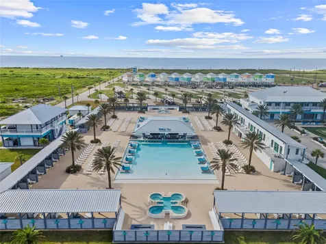699 Seaside Drive Crystal Beach TX 77650