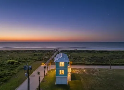 699 Seaside Drive Crystal Beach TX 77650