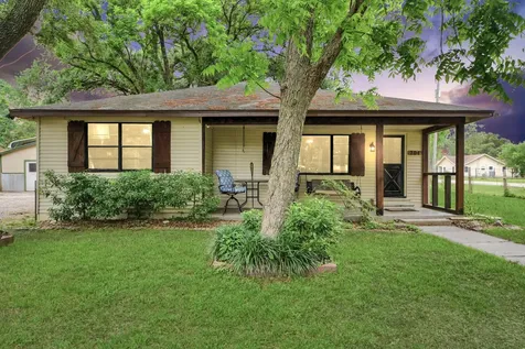204 S 4th Street Alvin TX 77511