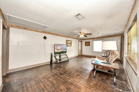 204 S 4th Street Alvin TX 77511