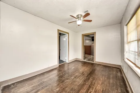 204 S 4th Street Alvin TX 77511