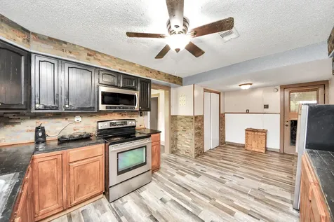 204 S 4th Street Alvin TX 77511