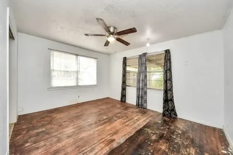 204 S 4th Street Alvin TX 77511