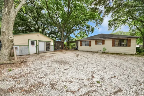 204 S 4th Street Alvin TX 77511