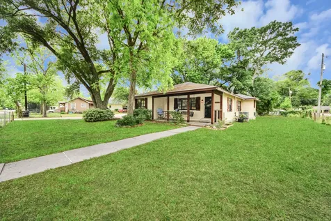 204 S 4th Street Alvin TX 77511