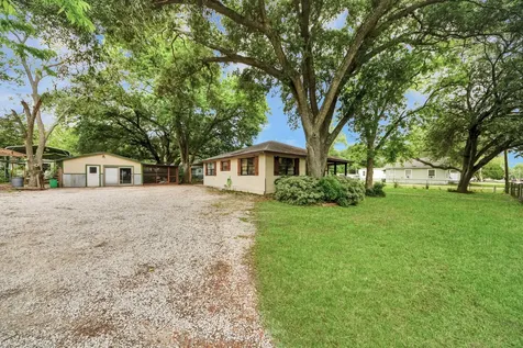 204 S 4th Street Alvin TX 77511