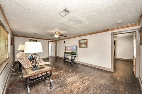 204 S 4th Street Alvin TX 77511