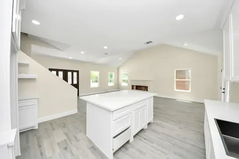 225 County Road 3189b 1 Cleveland TX 77327