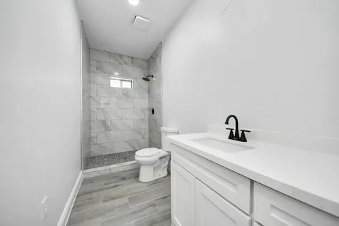 225 County Road 3189b 1 Cleveland TX 77327