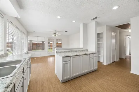 8703 Twisting Vine Lane Houston TX 77040