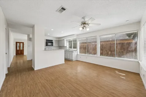 8703 Twisting Vine Lane Houston TX 77040