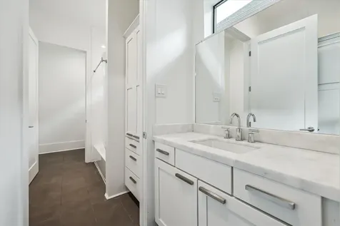 1010 Waltway Drive Houston TX 77008