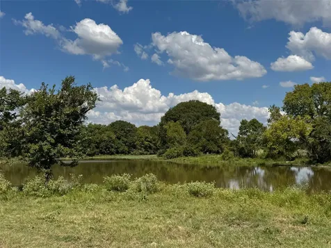 3817 Fm 154 Muldoon TX 78949