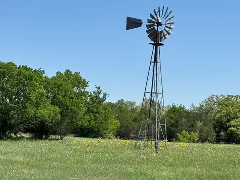 3817 Fm 154 Muldoon TX 78949