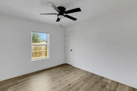 990 Wall Street Houston TX 77088