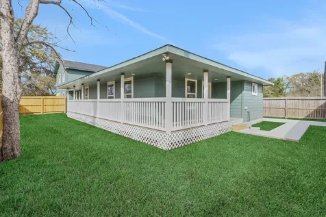 990 Wall Street Houston TX 77088