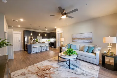 1724 Partnership Way 1439 Katy TX 77449