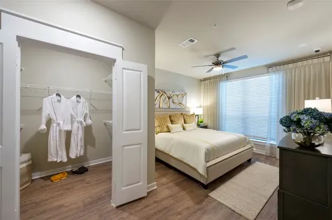 1724 Partnership Way 1439 Katy TX 77449