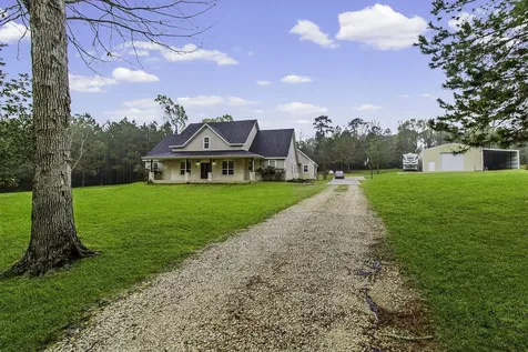 600 Pebble Creek Livingston TX 77351