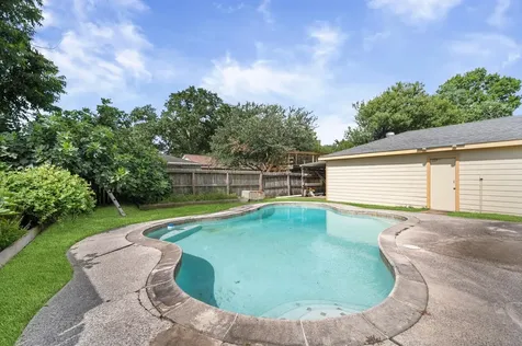 12235 Alston Drive Meadows Place TX 77477