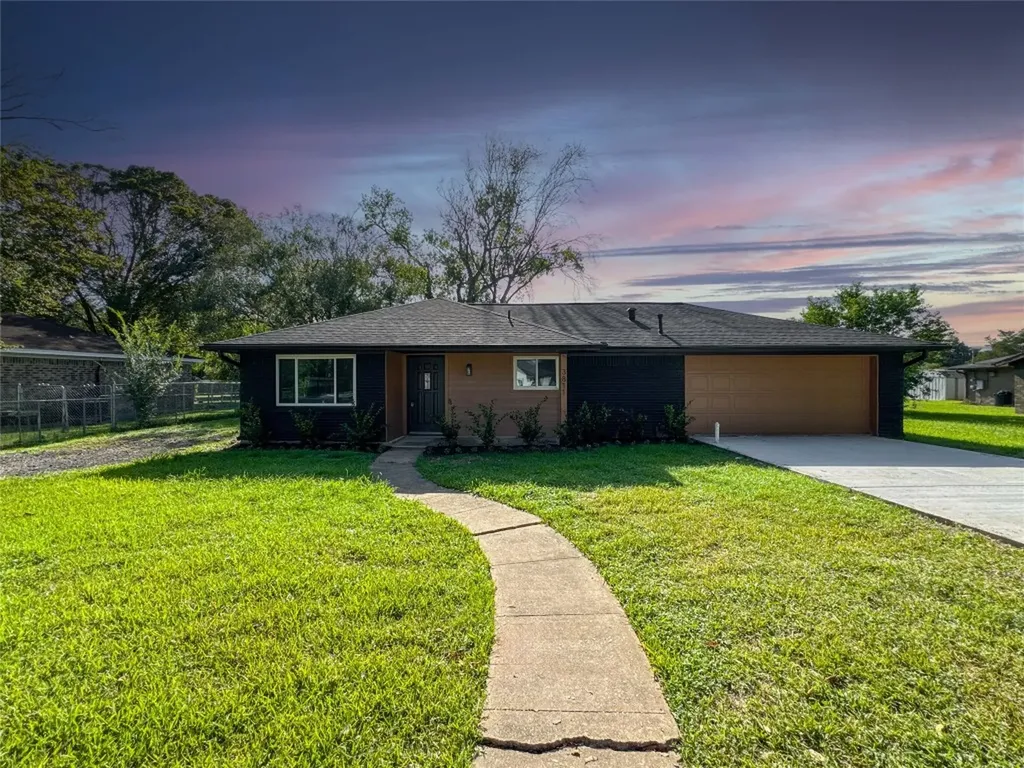 3811 Anna Court Santa Fe TX 77517