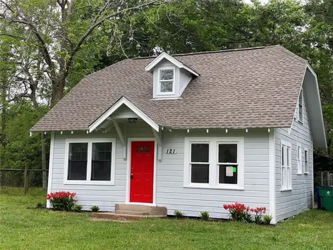 121 Parker Lane West Columbia TX 77486