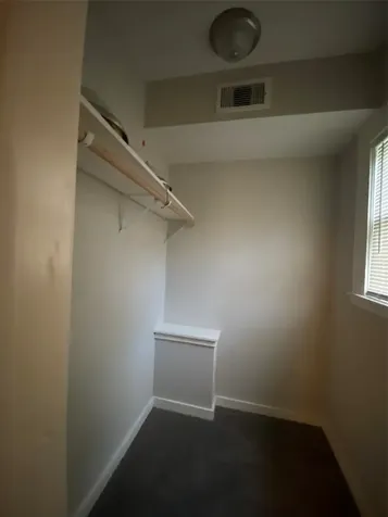 121 Parker Lane West Columbia TX 77486