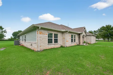 1213 Dyann Drive Wharton TX 77488