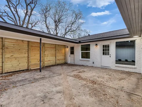 5675 Sylmar Road Houston TX 77081