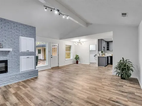 5675 Sylmar Road Houston TX 77081